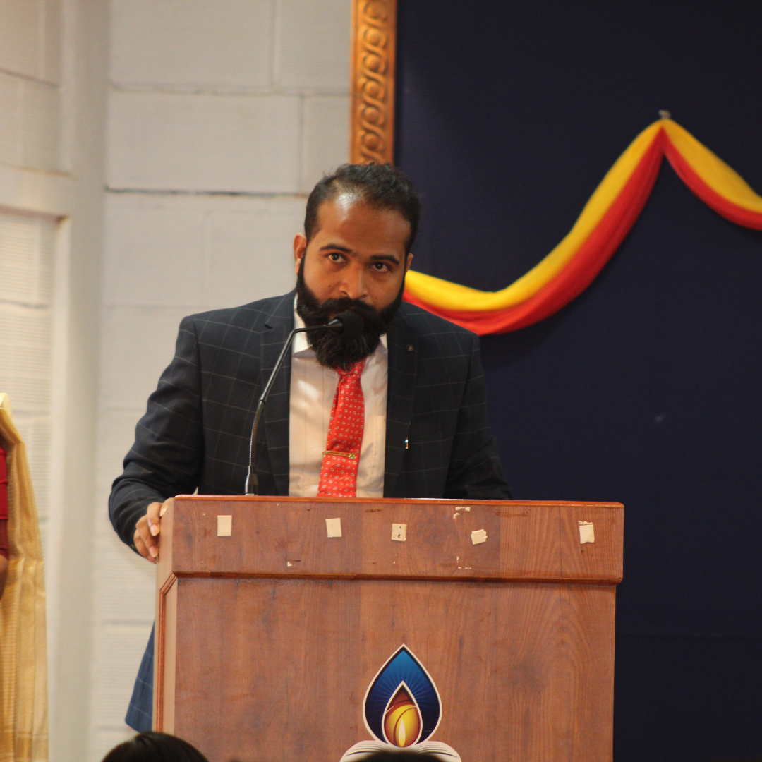 Creative Trisha PU College