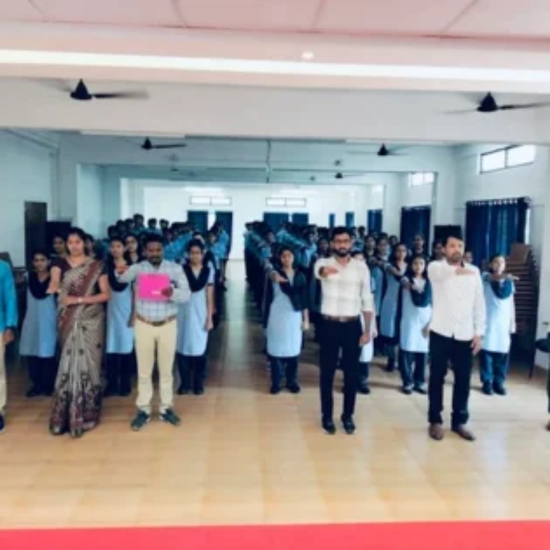 Creative Trisha PU College