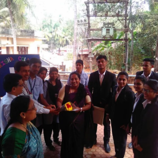Creative Trisha PU College