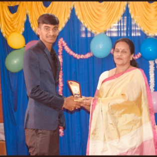 Creative Trisha PU College