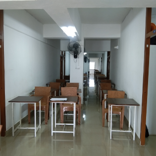 Creative Trisha PU College