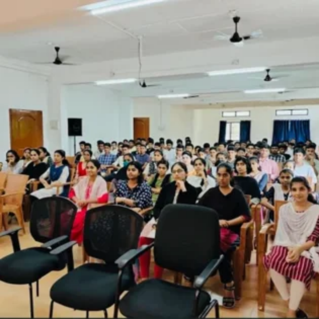 Trisha PU College